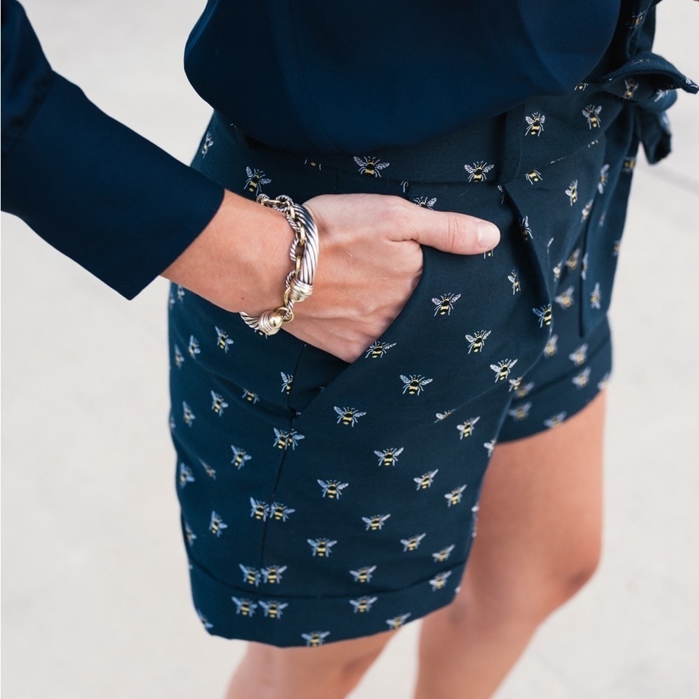 NWT J. Crew  Bee Pattern Tie-Waist Shorts Size 2
